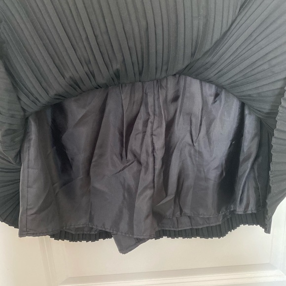Zara Pleated Skort - Picture 3 of 5